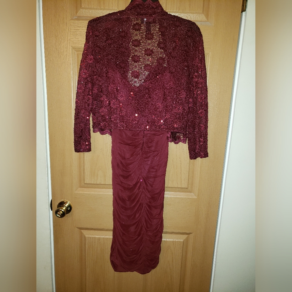 Dress - Picture 4 of 4
